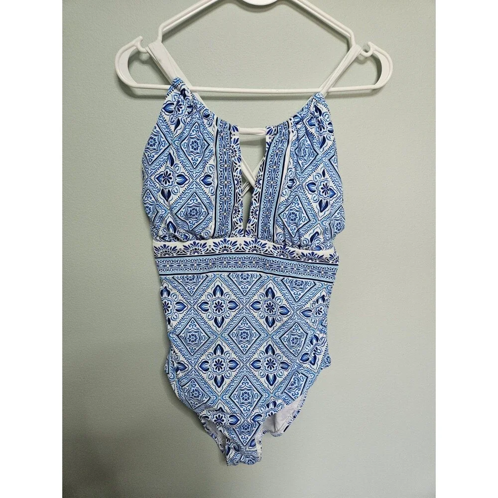 Sz 10 - La Blanca Swimsuit Tummy Control